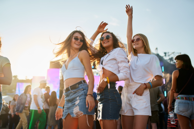 1Gardewine Delivers for the Lakeside Live Music Festival in Kenora (1)